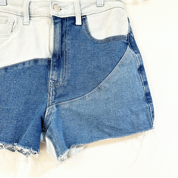 Hollister Ultra High Rise Mom Shorts Denim Patchwork Size 26 - Picture 5 of 8